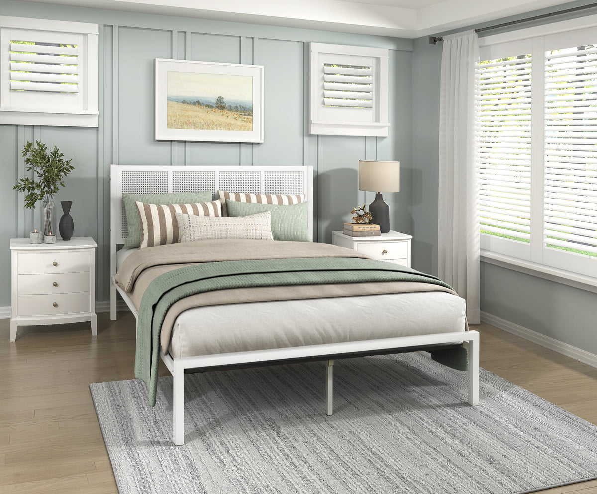 Sanibel 1635WH bed high-resolution view 7